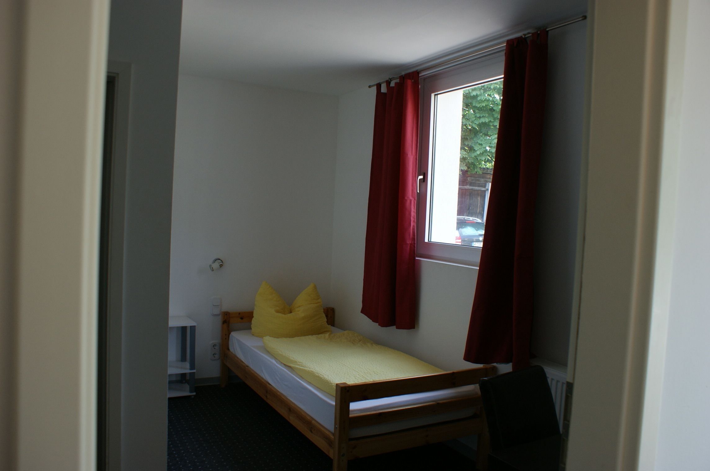 Desk, cots/infant beds, free WiFi, bed sheets