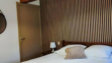 Double Room | Premium bedding, free WiFi, bed sheets