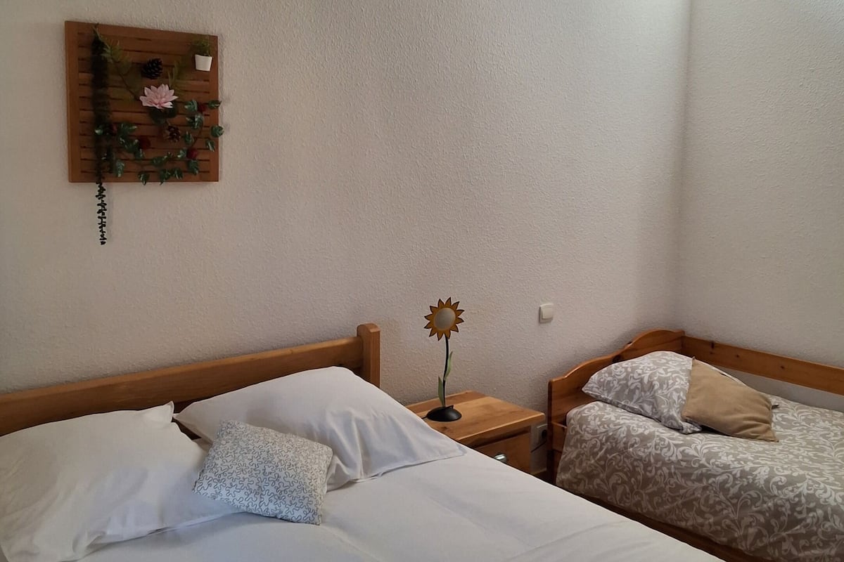 Family Room | Premium bedding, free WiFi, bed sheets