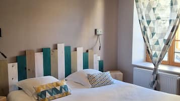 Double Room | Premium bedding, free WiFi, bed sheets