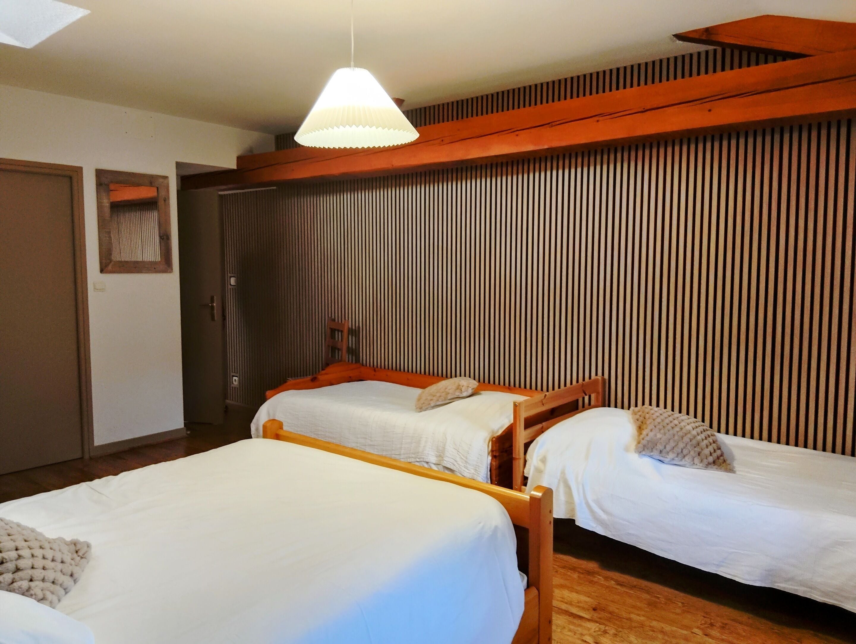 家庭客房 | 高級寢具、免費 Wi-Fi、床單