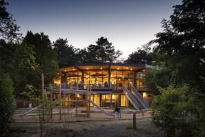 Front of property - Camping de Lyon (Dardilly)