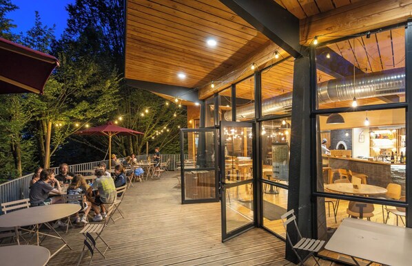 Restaurant - Camping de Lyon (Dardilly)