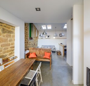 Huoneisto, 2 makuuhuonetta, pohjakerroksessa (Porto) | Lounge
