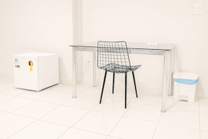 Suite Privativa para 4 Pessoas | 1 Schlafzimmer, Verdunkelungsvorhänge, kostenloses WLAN, Bettwäsche