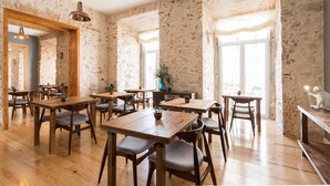Free daily continental breakfast  - Rossio FLH Suites (Lisbon)