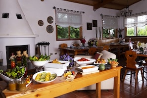 Breakfast, lunch and dinner served  - Hotel Boutique Y Restaurante Panisté (San Cristobal Verapaz)