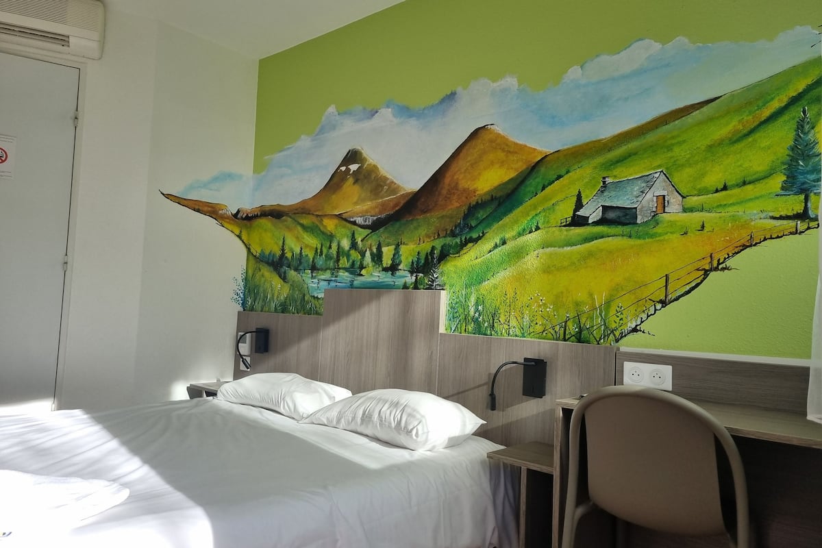 double room | 1 bedroom, premium bedding, individually decorated