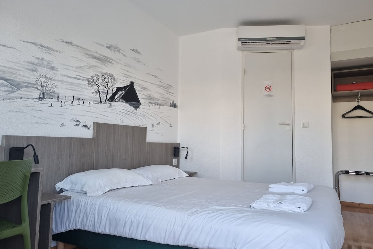 double room | 1 bedroom, premium bedding, individually decorated
