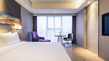 Superior Room | Premium bedding, down comforters, blackout drapes, rollaway beds