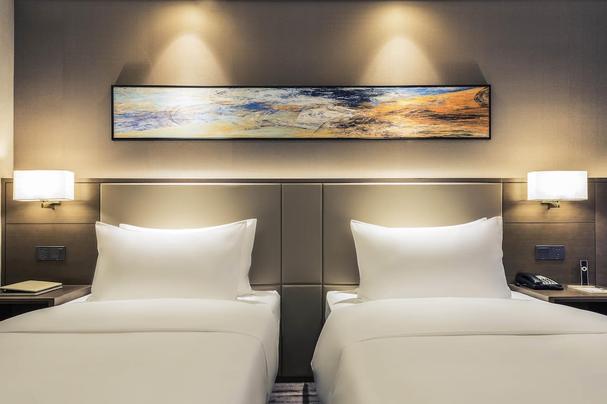 Zimmer | Hochwertige Bettwaren, Daunenbettdecken, Verdunkelungsvorhänge