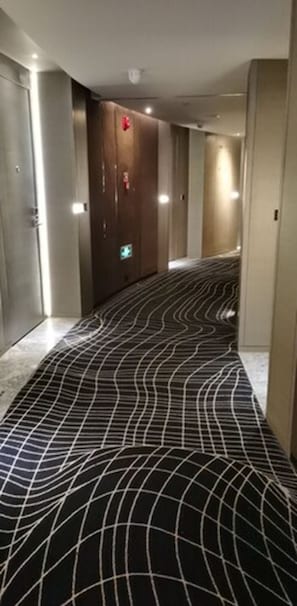 1 bedroom, premium bedding, minibar, in-room safe