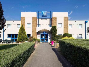 Exterior - ibis budget Chartres (Chartres)