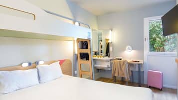 Triple Room, Multiple Beds | Premium bedding, desk, blackout drapes, soundproofing