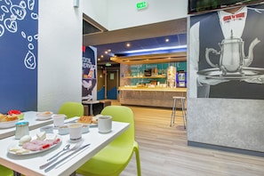 Buffet breakfast on weekdays (EUR 9.9 per person)