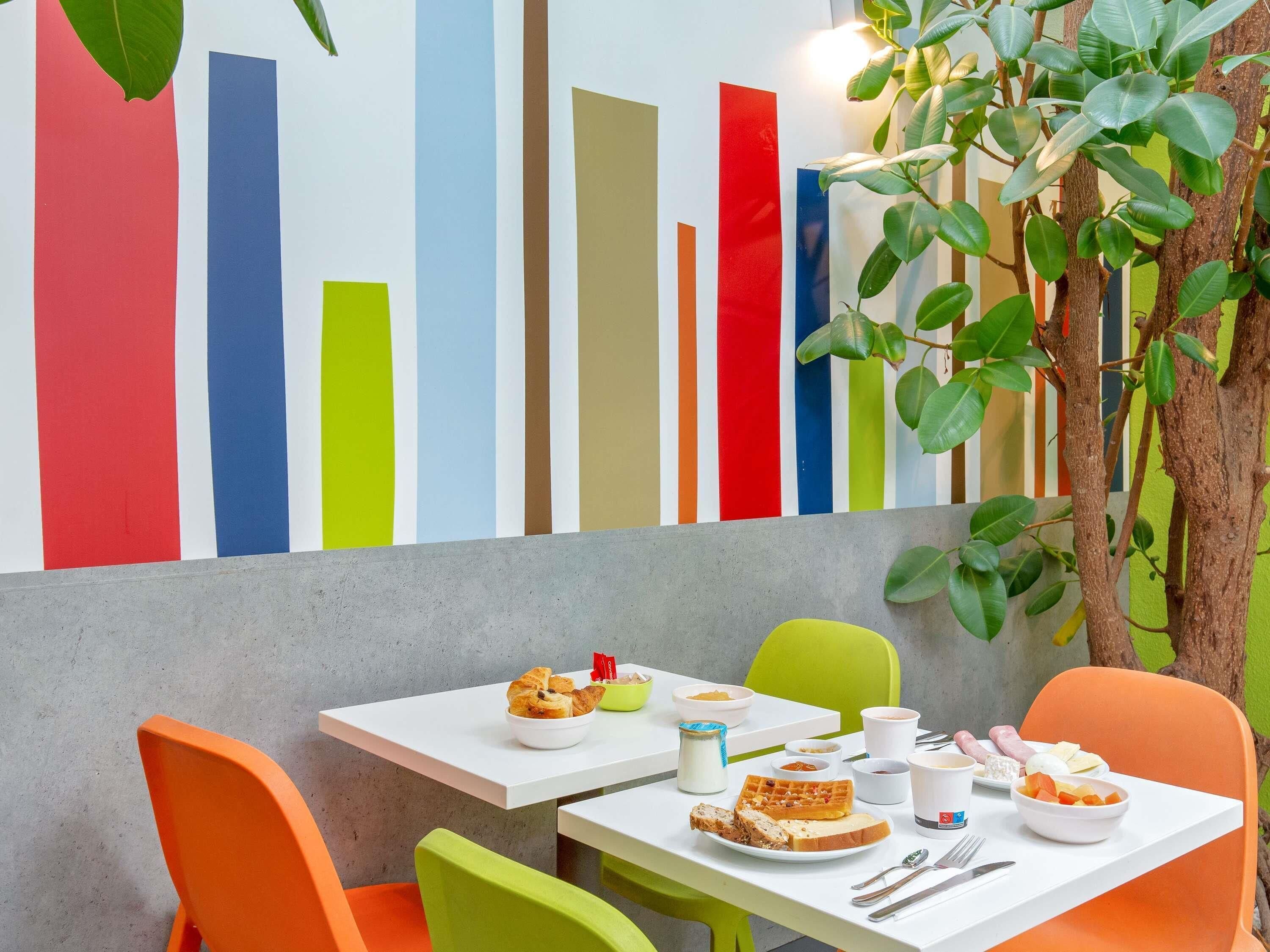 Buffet breakfast on weekdays (EUR 9.9 per person)