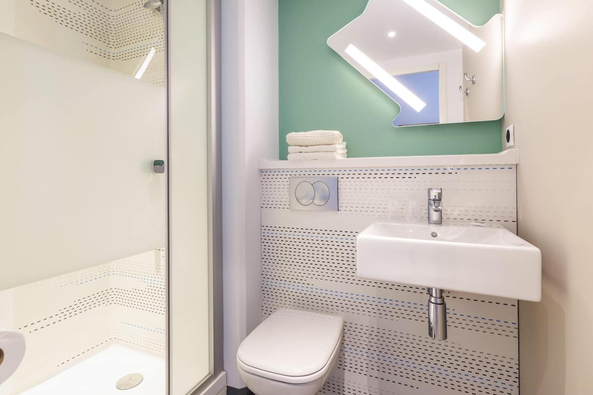 Triple Room, Multiple Beds | 2 bedrooms, laptop workspace, soundproofing, iron/ironing board