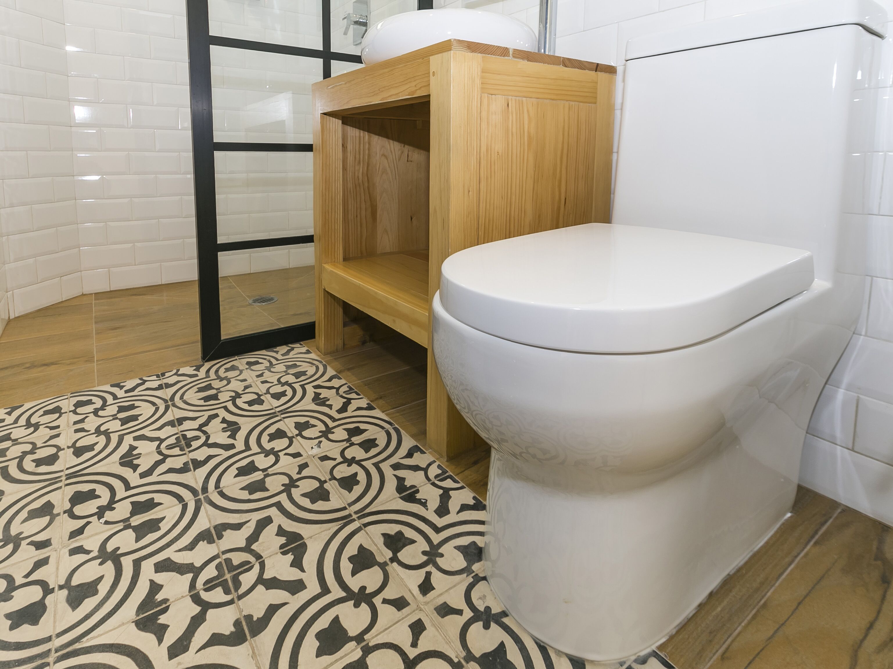 free toiletries, towels