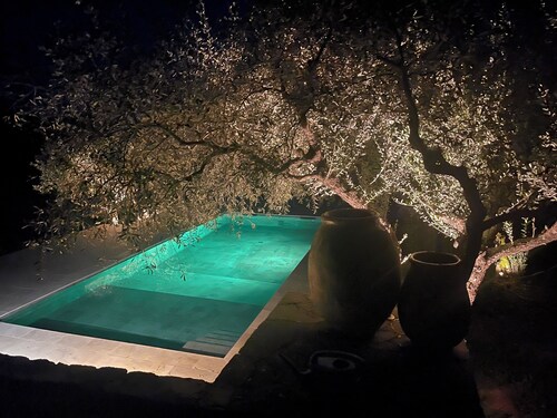 BASTIDE FAMILIALE AVEC PISCINE PRIVEE CHAUFFEE DRAGUIGNAN