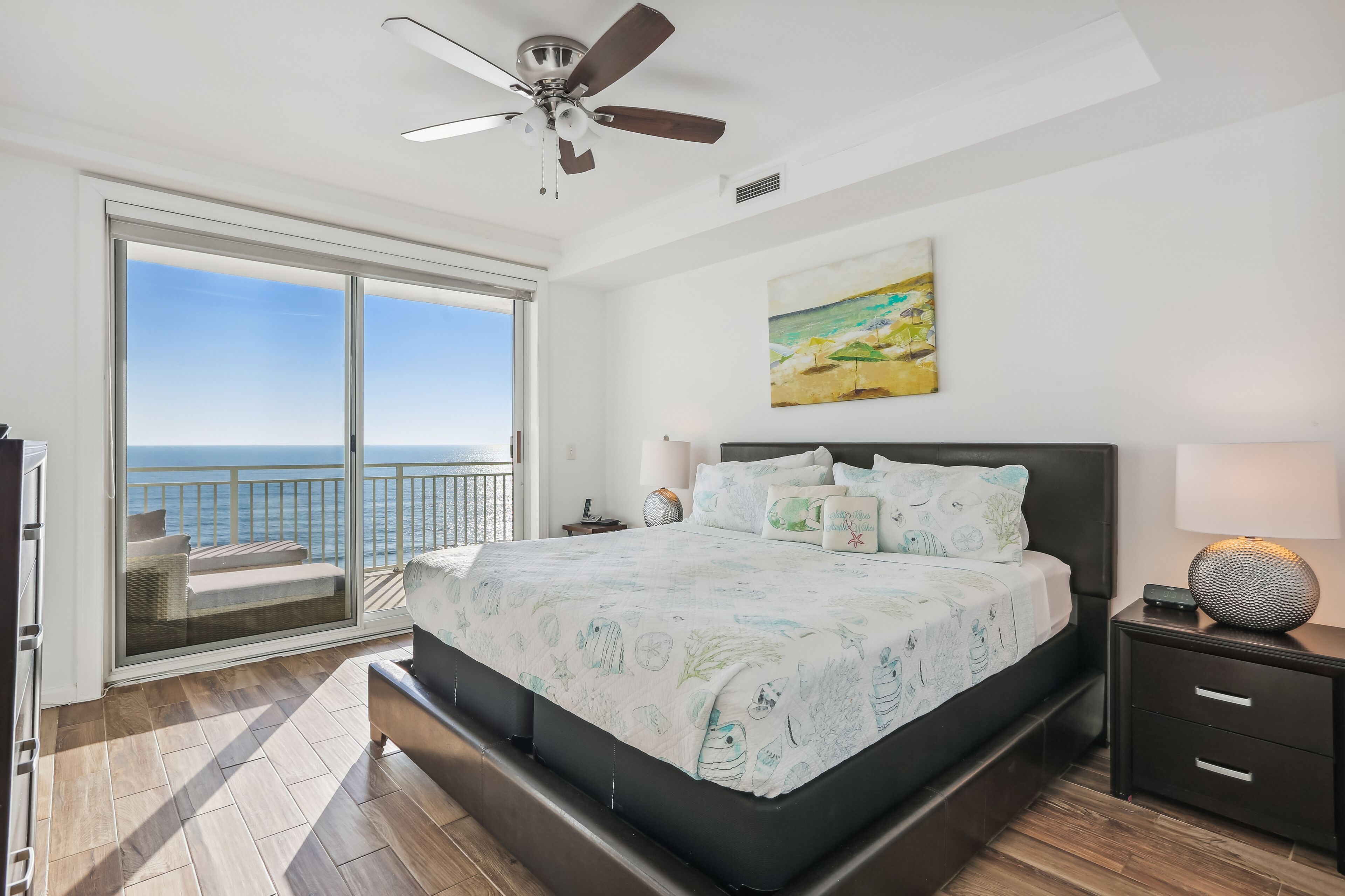 2 bedrooms, iron/ironing board, travel crib, free WiFi