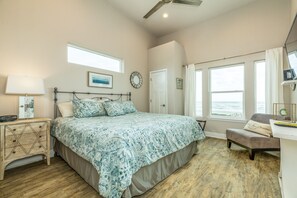 4 bedrooms, WiFi, wheelchair access