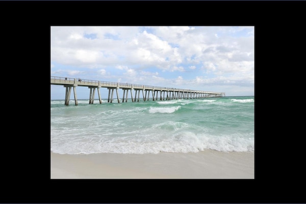 Accommodatie ligt op het strand, ligstoelen, strandlakens