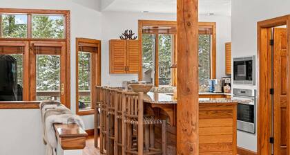 RMR: Tram Tower 4 Condo in Teton Village