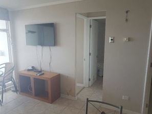 Apartment, 2 Bedrooms | Living area