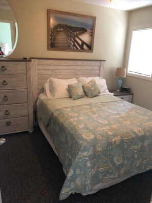 2 soverom, strykejern/-brett, wi-fi (inkludert) og sengetøy