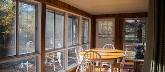 27 Riverfront Acres of Serene Mountain Views - Dog and Kid paradise!