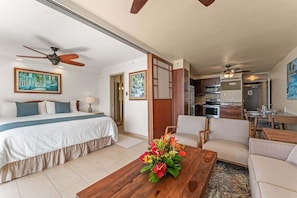 2 bedrooms, iron/ironing board, free WiFi, bed sheets - Picture Perfect Oceanfront Condo at Mana Kai Resort (Kihei)