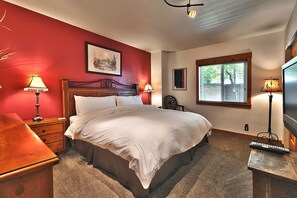 2 makuuhuonetta, silitysrauta/-lauta, ilmainen Wi-Fi, vuodevaatteet