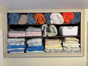 Interior - Avail all year for your short-term Get-A-Way! Just a 3-night minimum. (Newbury)