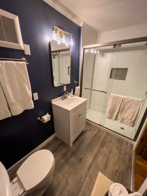 Combinazione doccia/vasca, vasca idromassaggio, asciugacapelli