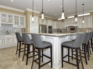 Room | In-room dining - The Sanctuary (Murrells Inlet)