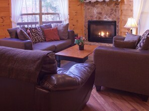 Room | Living area | TV, DVD player - Gatlinburg/Pigeon Forge area - Beautiful Secluded Luxury Cabin Hidden Paradise (Sevierville)