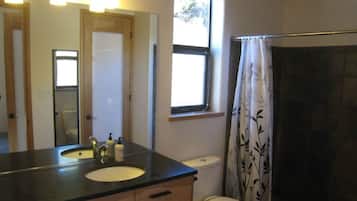 Kamar | Kamar mandi | Perlengkapan mandi gratis
