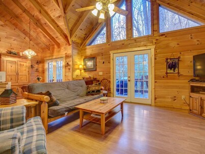 Mountain Paradise on Collett Creek, Andrews, NC. Cabin 4