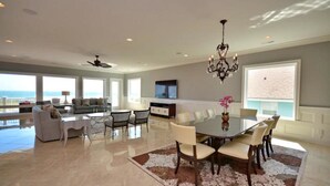 Room | Living area | TV, DVD player - The Haven (North Myrtle Beach)