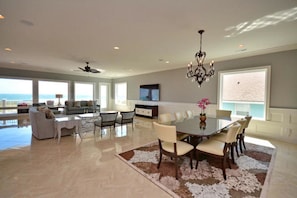 Room | Living area | TV, DVD player - The Haven (North Myrtle Beach)