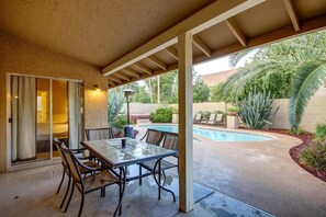 Room | Terrace/patio