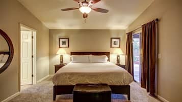 Room | 4 bedrooms, in-room safe, free WiFi