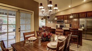 Room | In-room dining