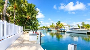 Unclassified image, 3 of 31, button - Tropical Paradise in Venetian Shores. Luxury Heated Pool / Spa, 4 Bikes & Kayak (Islamorada)