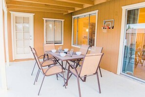 Room | Terrace/patio