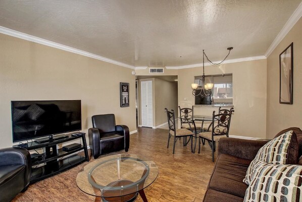 Room | Living area | TV, DVD player