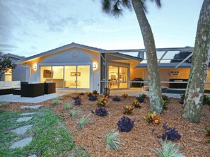 Property grounds - Longboat Key Coastal Contemporary (Longboat Key)