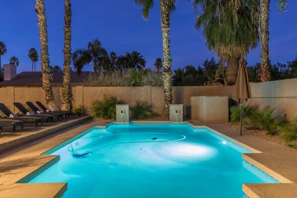 Outdoor pool - SLS Verde - Luxury Estate with FREE Heated Pool, Spa, Pool Table & Much More. (Scottsdale)