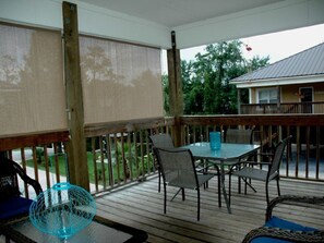 Room | Balcony - Riverfront Cottage (Foley)