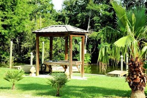 Garden - Cooks Landing Cottages (Foley)